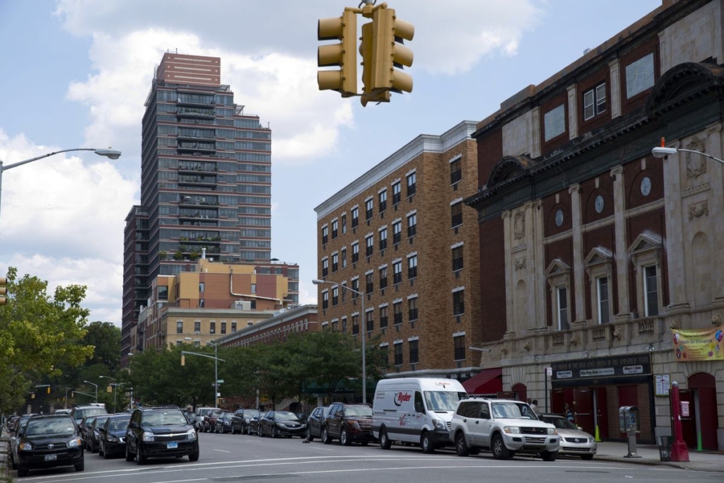 Banks Offer Cash-Strapped Clients a Way to Game Trump’s Tax Plan