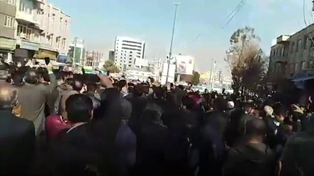 Anti-government chants in Iranian cities