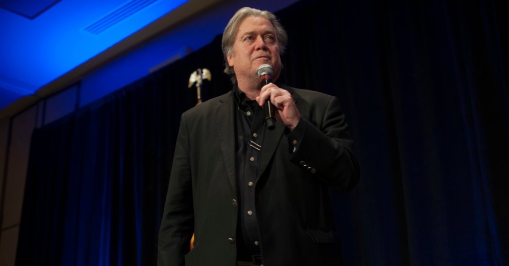 Led by the Mercers, Bannon’s Allies Abandon Him