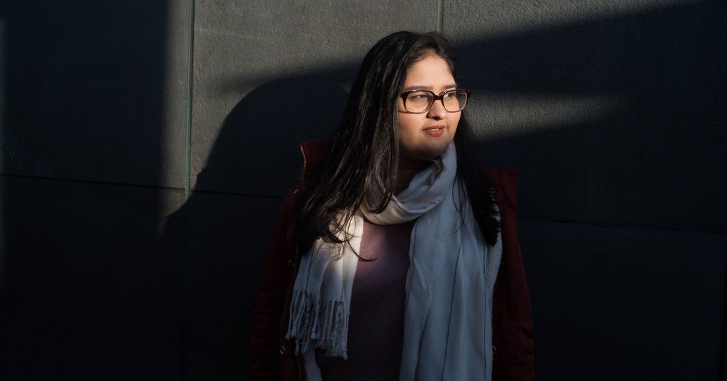 11immigreact9-facebookJumbo.jpg Head-Spinning Days for Young Immigrants as Lawmakers and Judges Debate Their Fate