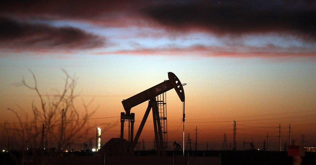 00OIL1-facebookJumbo.jpg Oil Boom Gives the U.S. a New Edge in Energy and Diplomacy