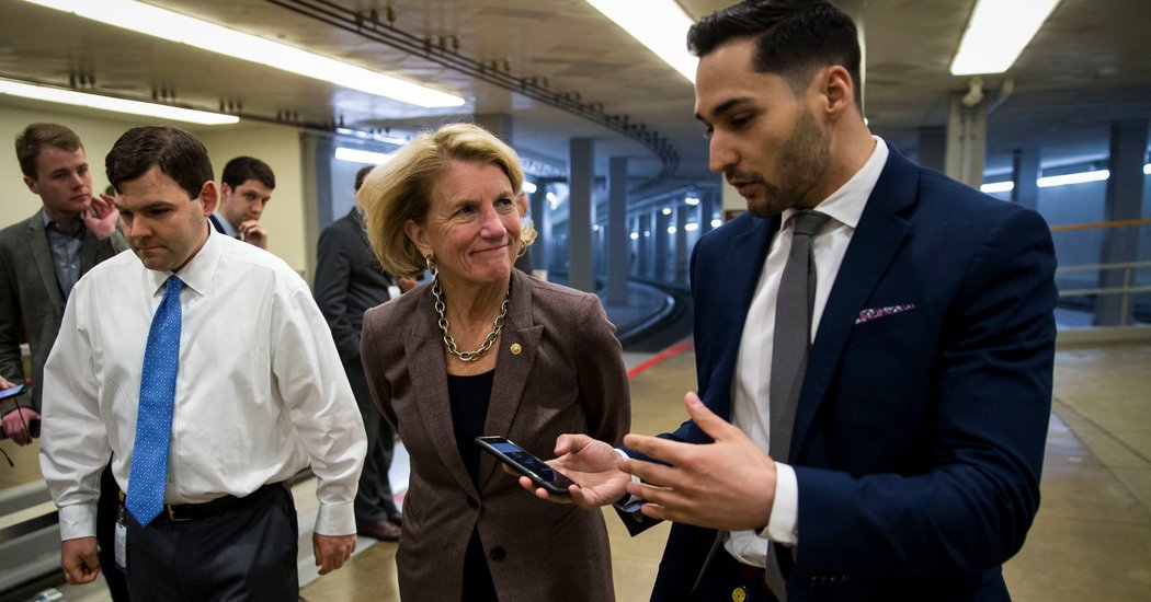 02dc-cong-1-facebookJumbo.jpg Senate Republicans Shun Trump’s Gun Control Ideas