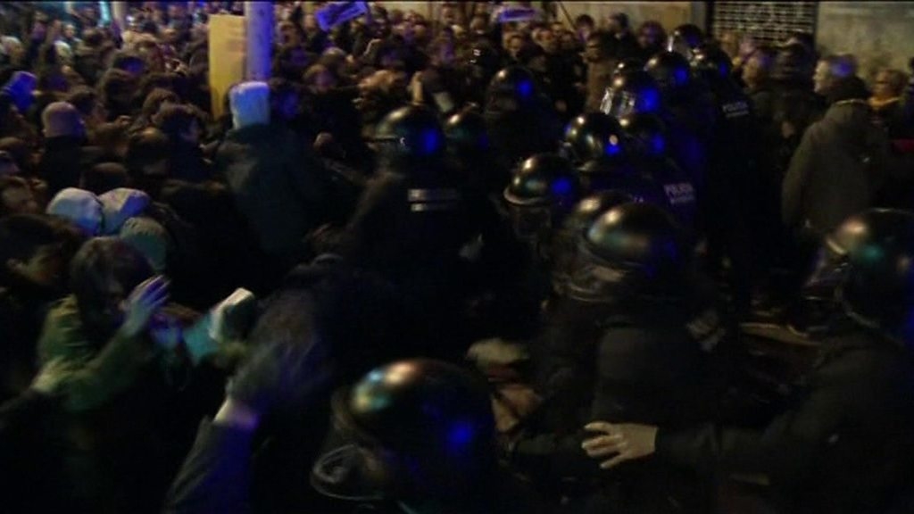 Clashes after Catalan leaders detained