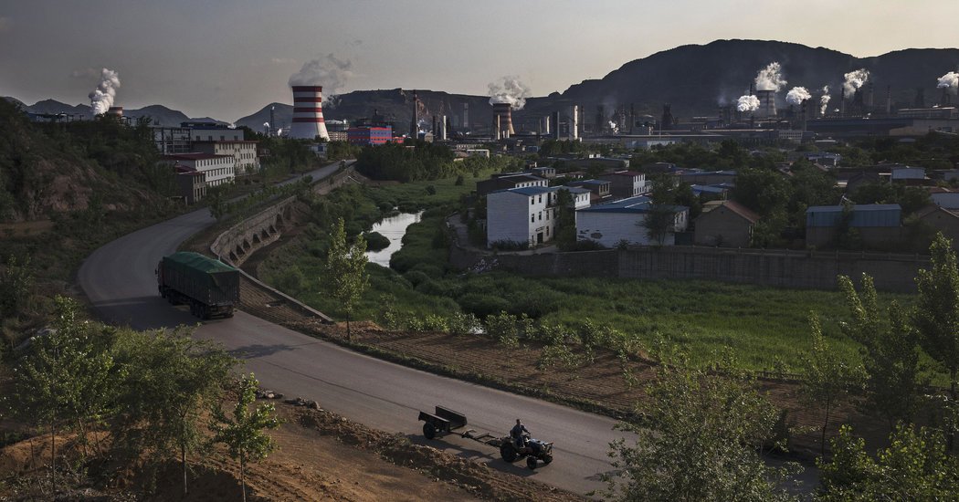 03dc-chinatrade-1-facebookJumbo.jpg Looming China Trade Action Divides Industry and Roils Markets