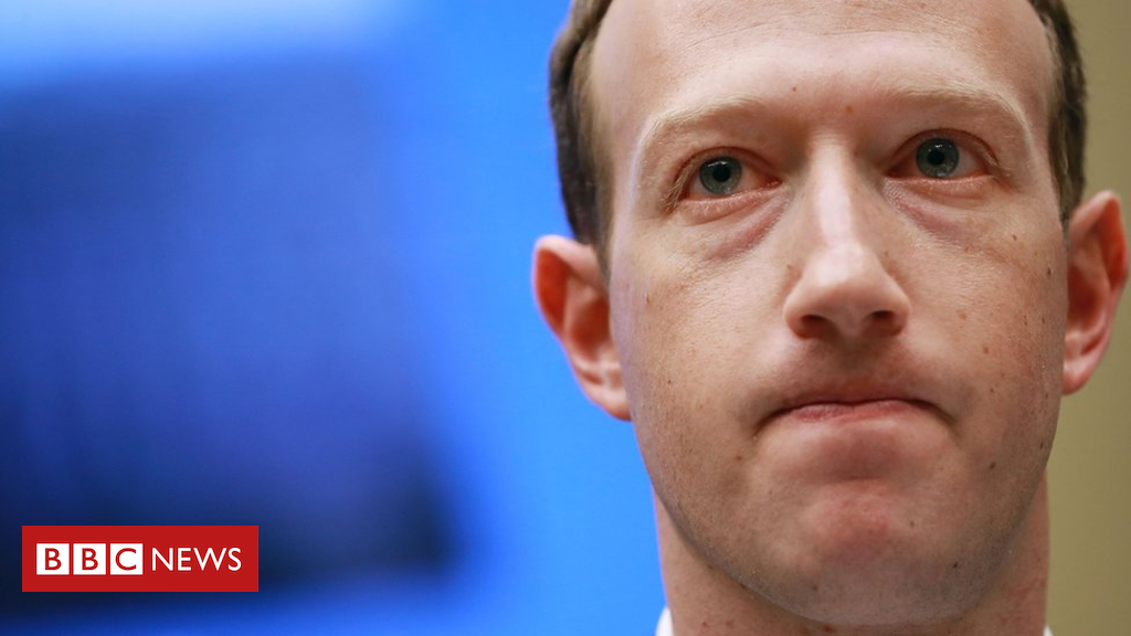 Zuckerberg faces angry Facebook developers