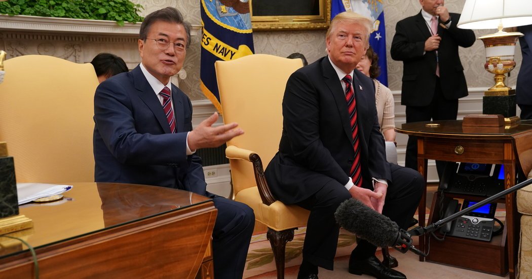 23dc-prexy1-facebookJumbo.jpg Trump Welcomes South Korean Leader Amid Uncertainty Over Summit With the North
