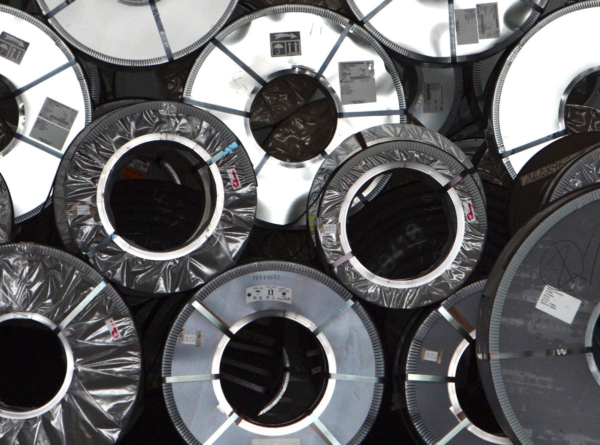 1200x889.jpg Japan’s Aso `Feels Sorry’ for Mnuchin Amid Outrage Over Tariffs