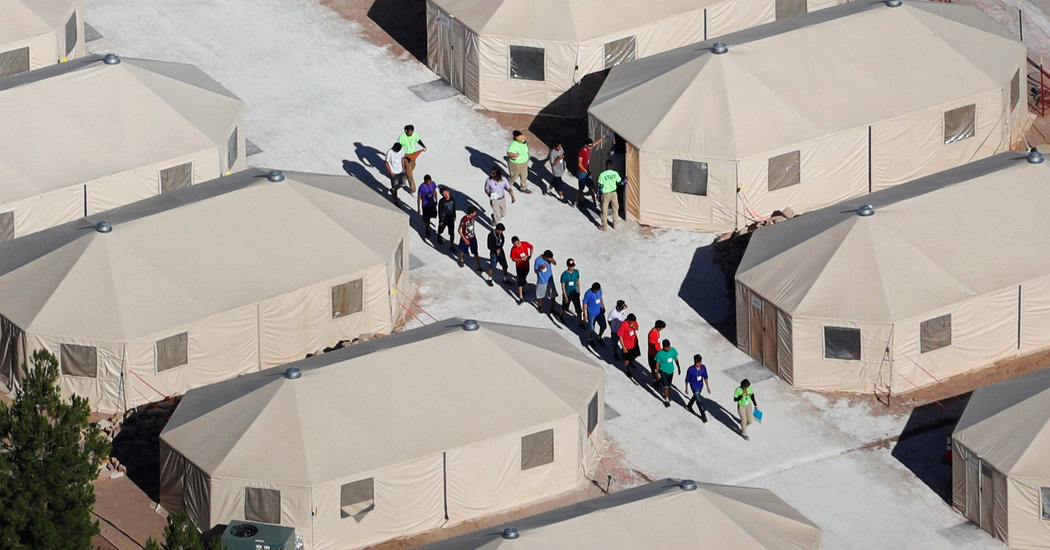 19dc-trump-alpha2-facebookJumbo.jpg Trump Derides Border Security, but Calls Plan to Add Immigration Judges ‘Crazy’