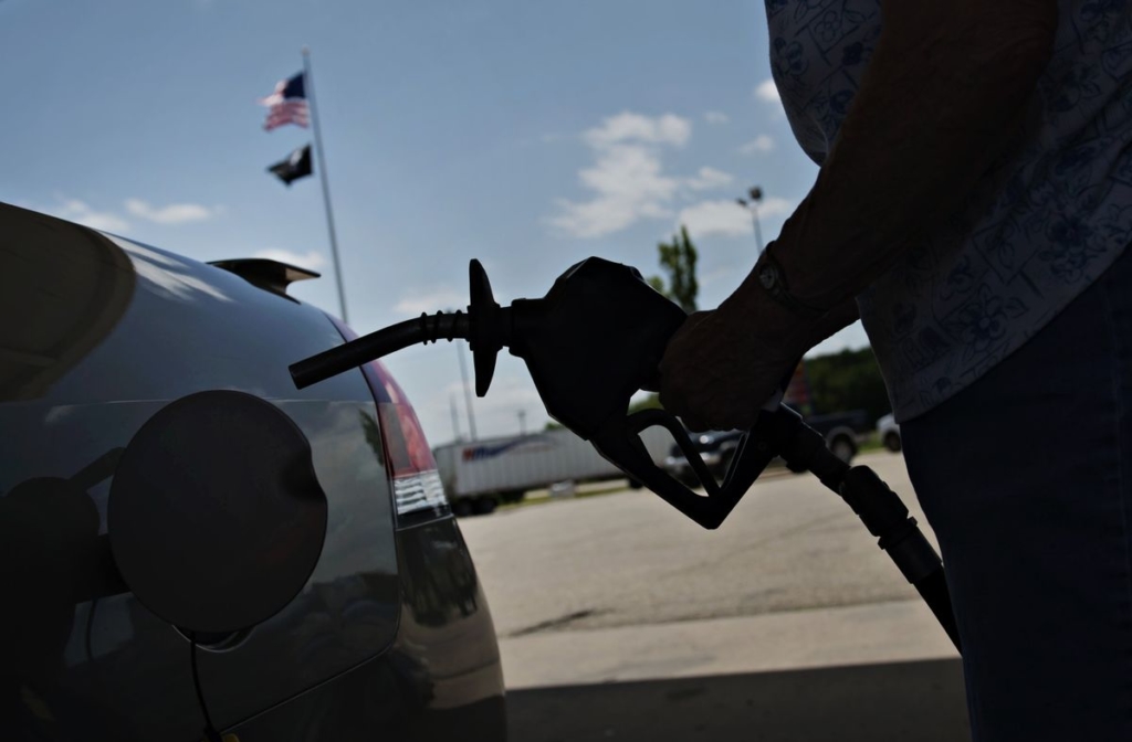 Trump Ask of Saudis Shows Scant Options to Lower Prices at Pump