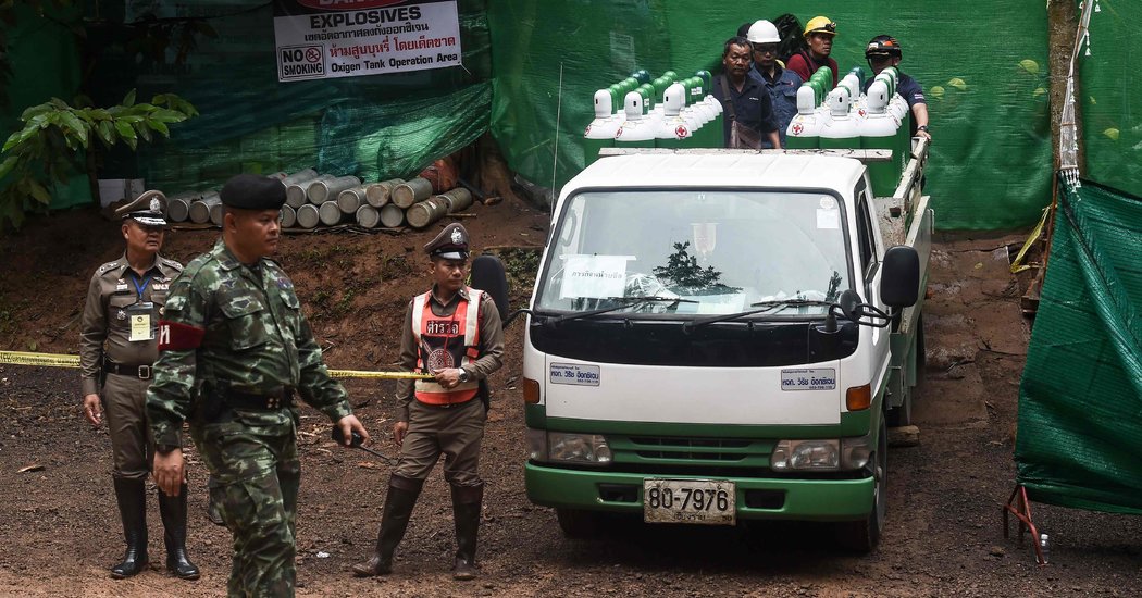 09thailand1-facebookJumbo.jpg In Daring Underwater Cave Rescue, 4 of 13 Thai Are Freed