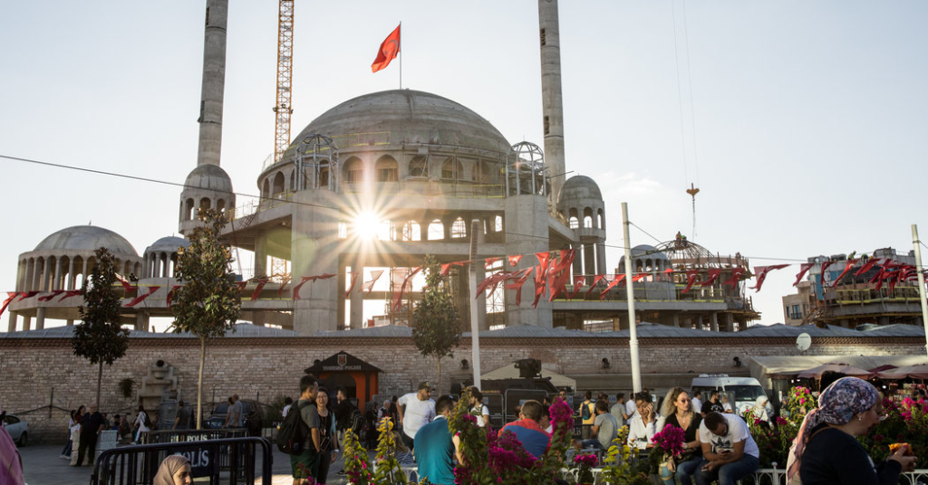 Turkey’s Currency Crisis Tests Erdogan’s Authoritarian Approach