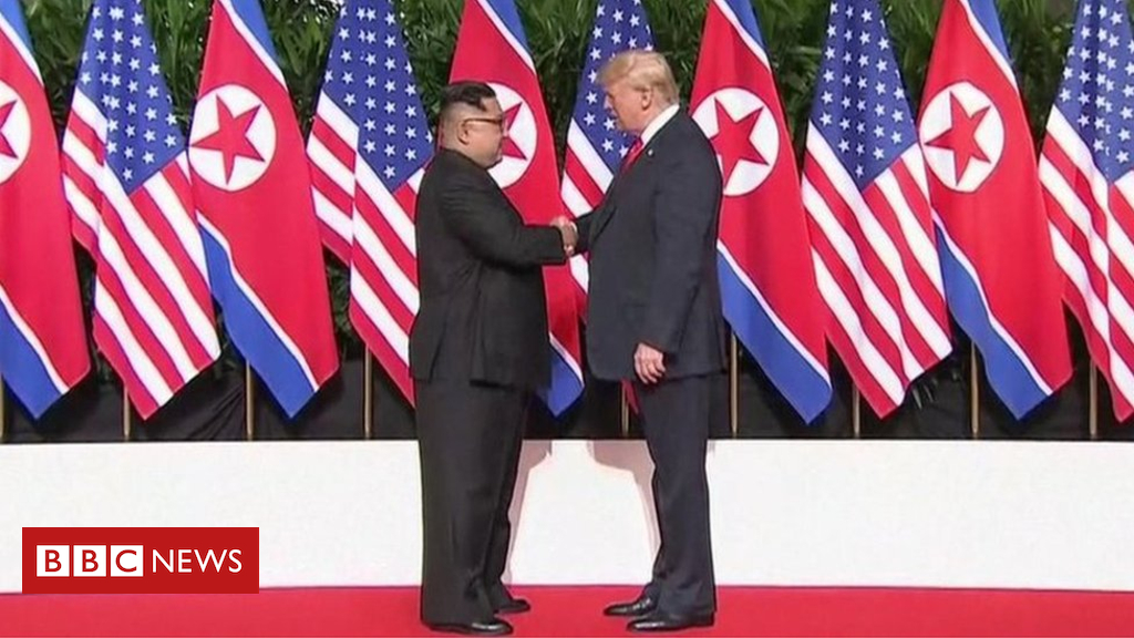 102765308_de27.jpg Trump calls off Pompeo North Korea trip