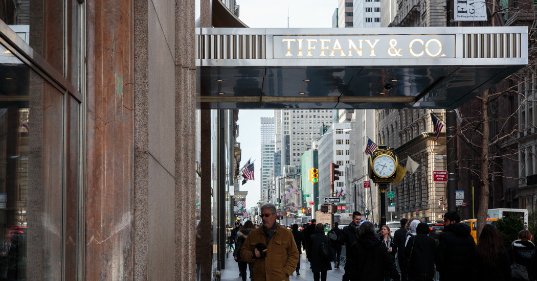 00retail-1-facebookJumbo.jpg Hard Lessons (Thanks, Amazon) Breathe New Life Into Retail Stores