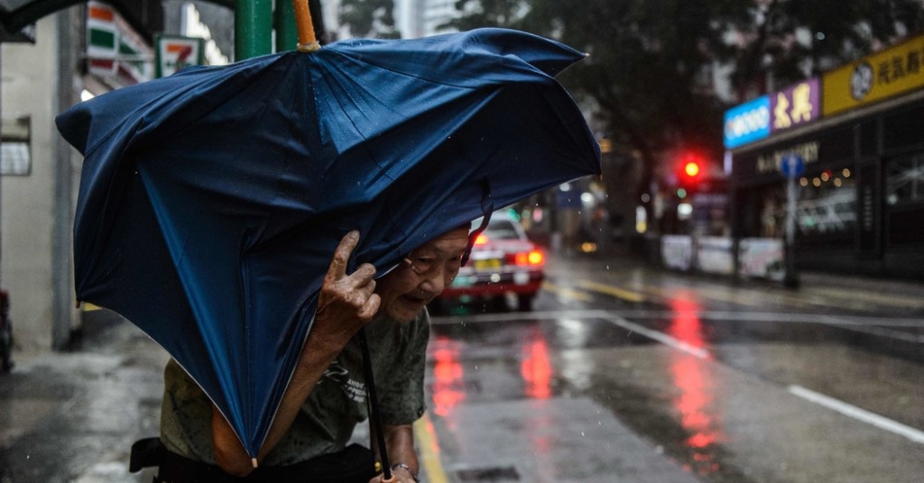 Typhoon Mangkhut: Deadly Storm Nears Hong Kong and China’s Coast