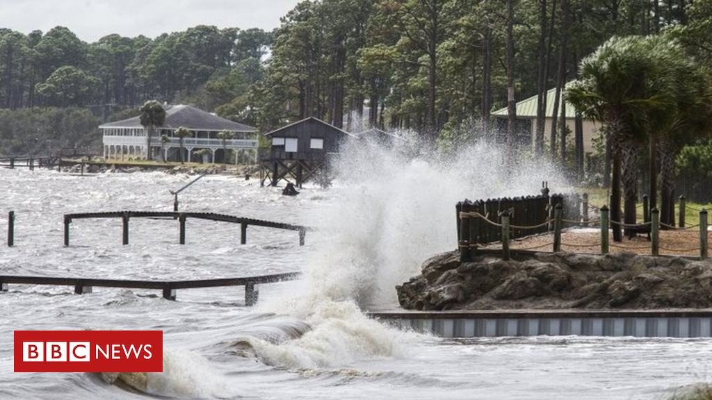 ‘Monstrous’ hurricane set to hit Florida ‘Monstrous’ hurricane set to hit Florida