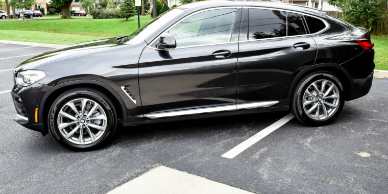 Party in the front, pain in the back: The BMW X4 reviewed Party in the front, pain in the back: The BMW X4 reviewed