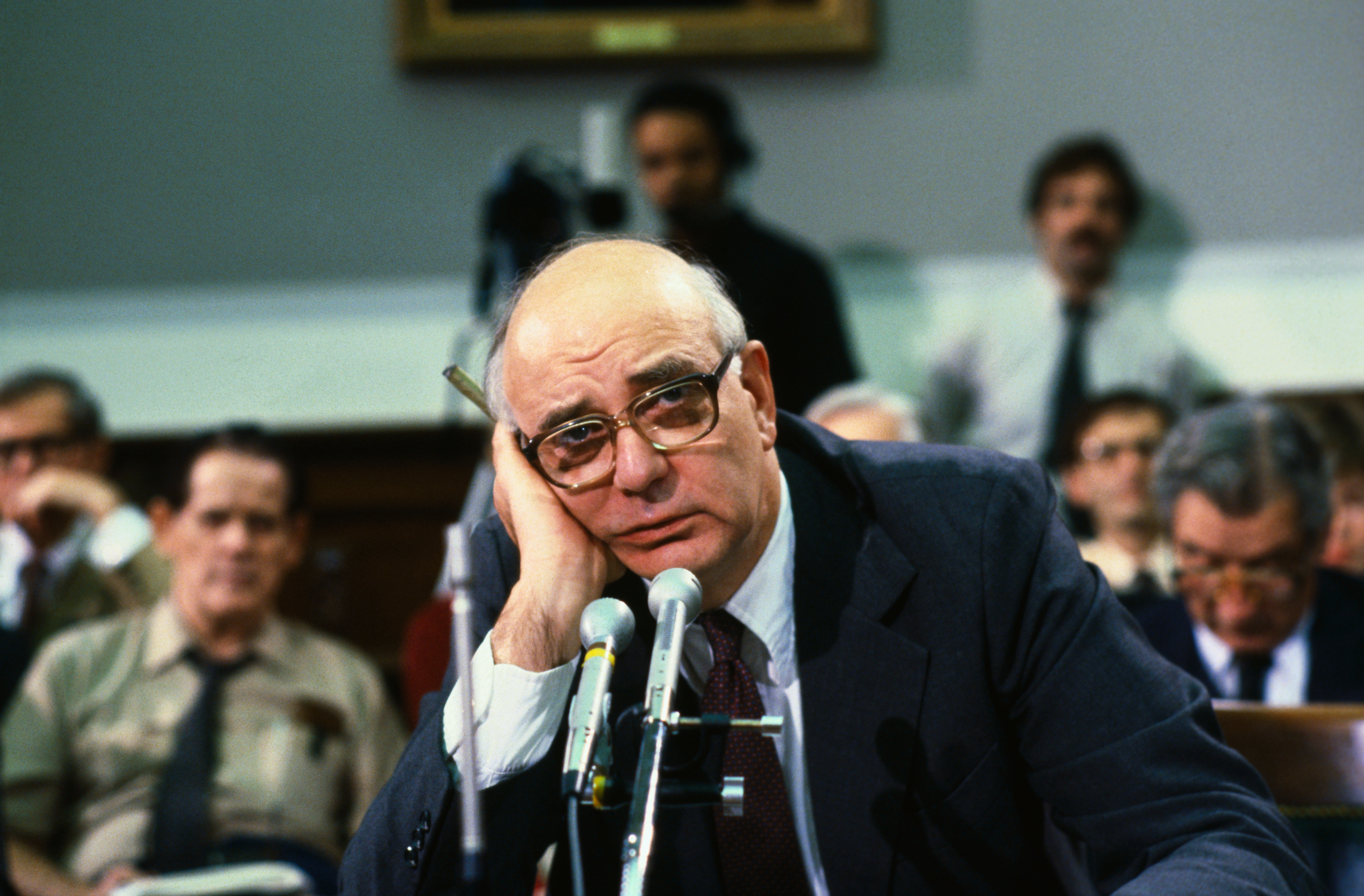 gettyimages-515207272.jpg Former Fed Chair Paul Volcker: ‘We’re in a Hell of a Mess’