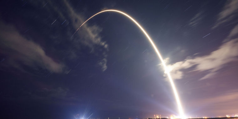 43881193934_a2edb64b7b_k-760x380.jpg Kazakhstan chooses SpaceX over a Russian rocket for satellite launch