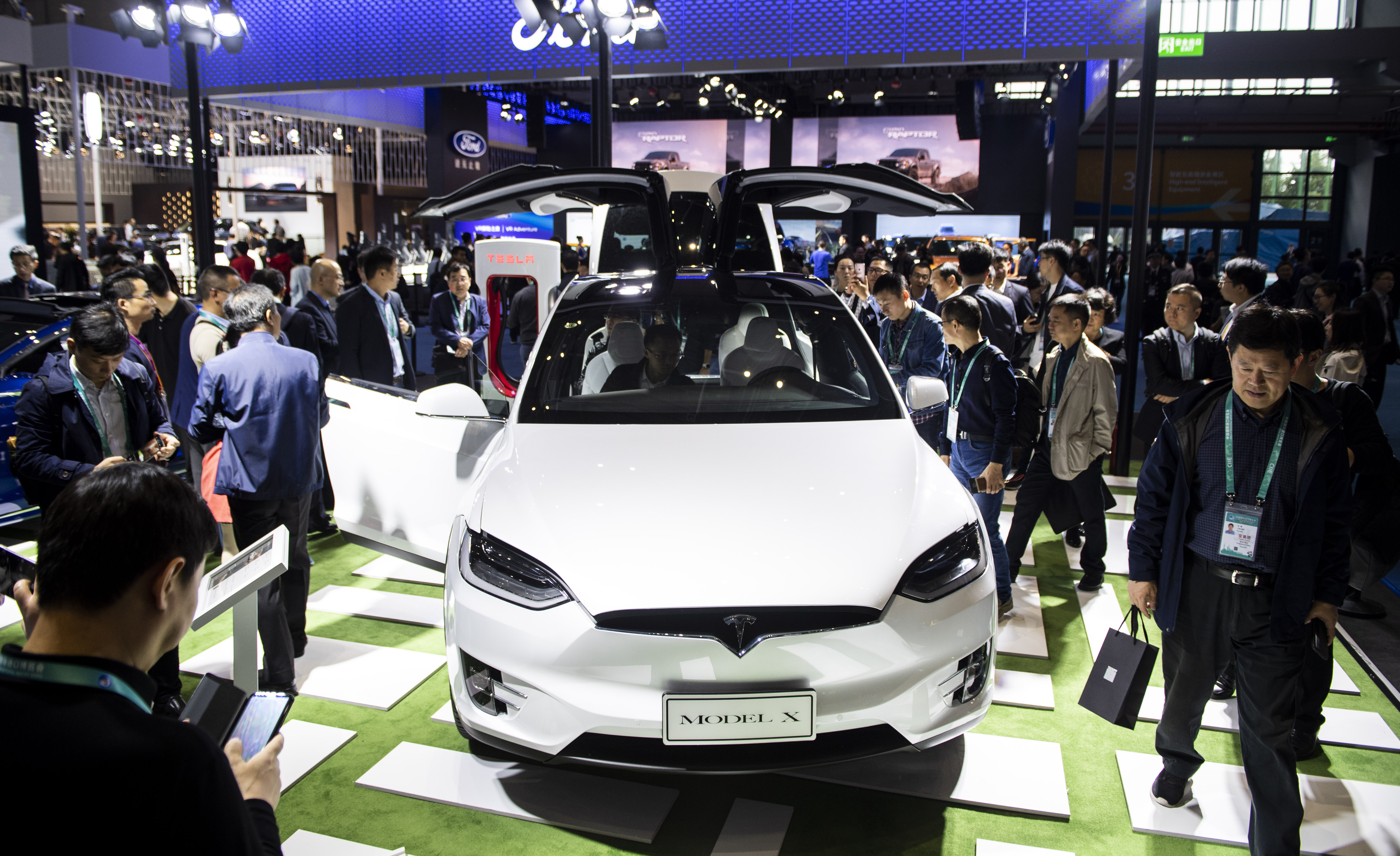 gettyimages-1057962774.jpg Tesla Has Flip-Flopped on Its Chinese Pricing Strategy. Here’s Why
