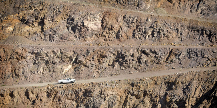 GettyImages-94968317-760x380.jpg Tariffs on Chinese rare-earth minerals create a sticky problem for US competitors