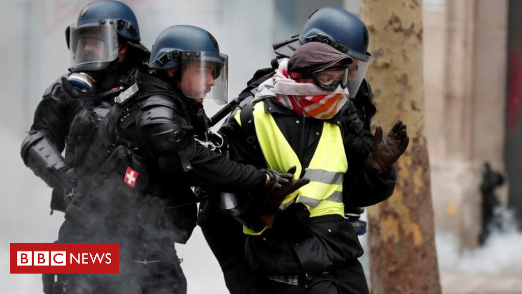 French PM seeks ‘unity’ after new unrest