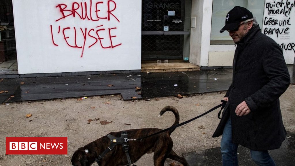 104710530_mediaitem104710526.jpg Macron to host protest crisis meeting