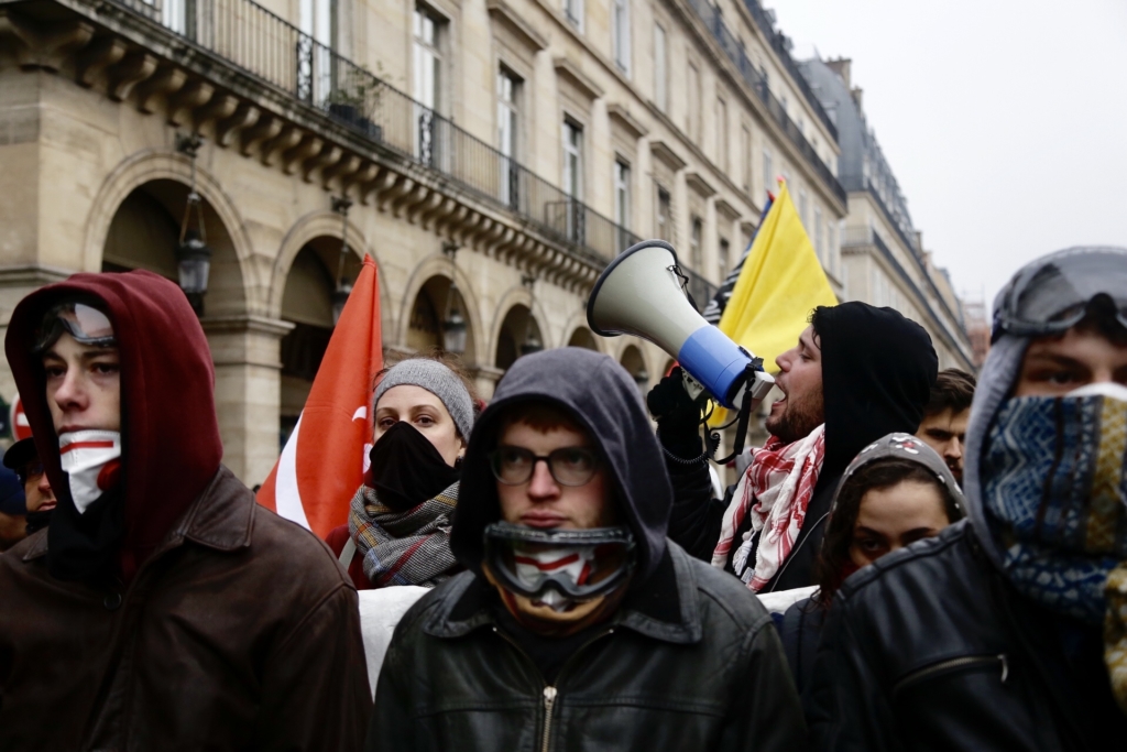 French Yellow Vest Protests Lose Steam After Macron Concessions
