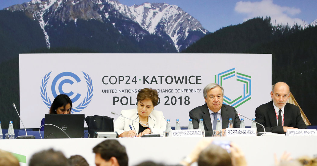16cli-cop24-1-facebookJumbo.jpg Climate Negotiators Reach an Overtime Deal to Keep Paris Pact Alive