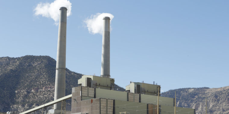 GettyImages-859523302-760x380.jpg EPA to keep Obama-era mercury rules, but make it harder to tighten them