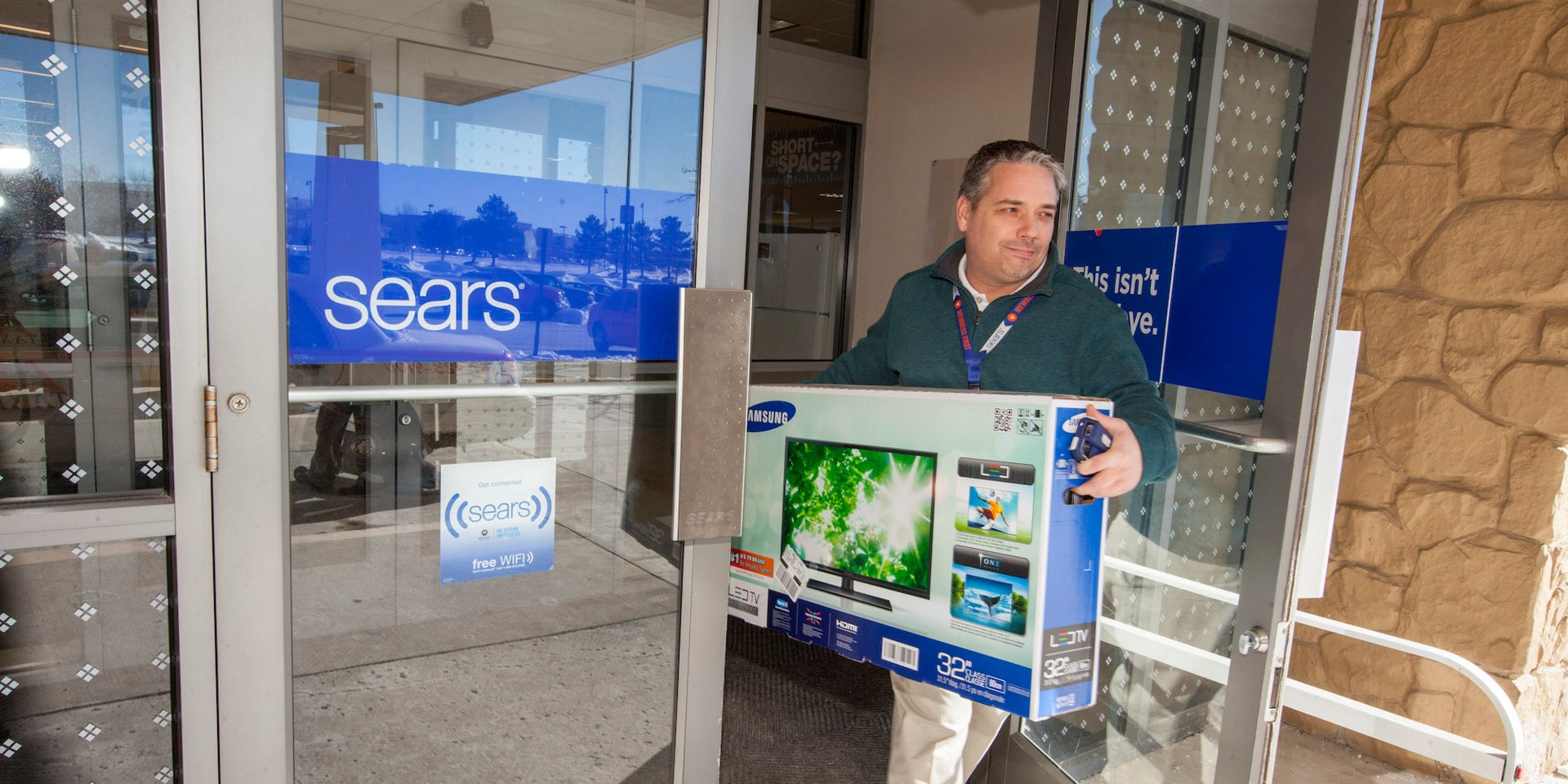 5c264605ad9571421875cd6a-1920-960.jpg Sears may be facing imminent death as deadline passes to rescue the company from liquidation