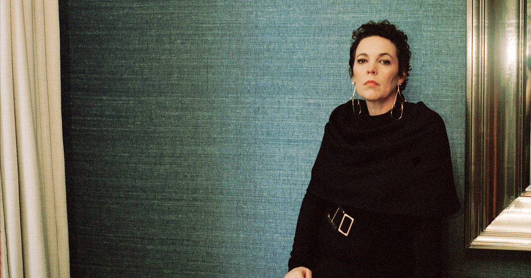 25olivia-colman1-facebookJumbo.jpg Olivia Colman: Uneasy Lies the Head That Wears the Crowns
