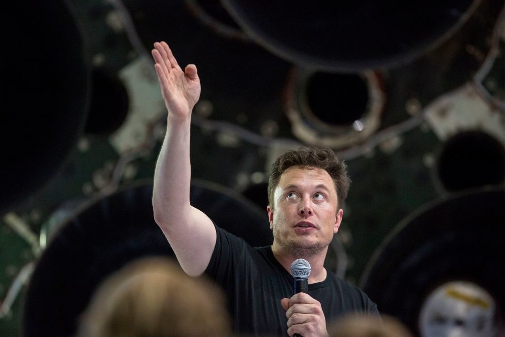 Elon Musk Reveals SpaceX’s Very Shiny, Somewhat Wrinkly Starship