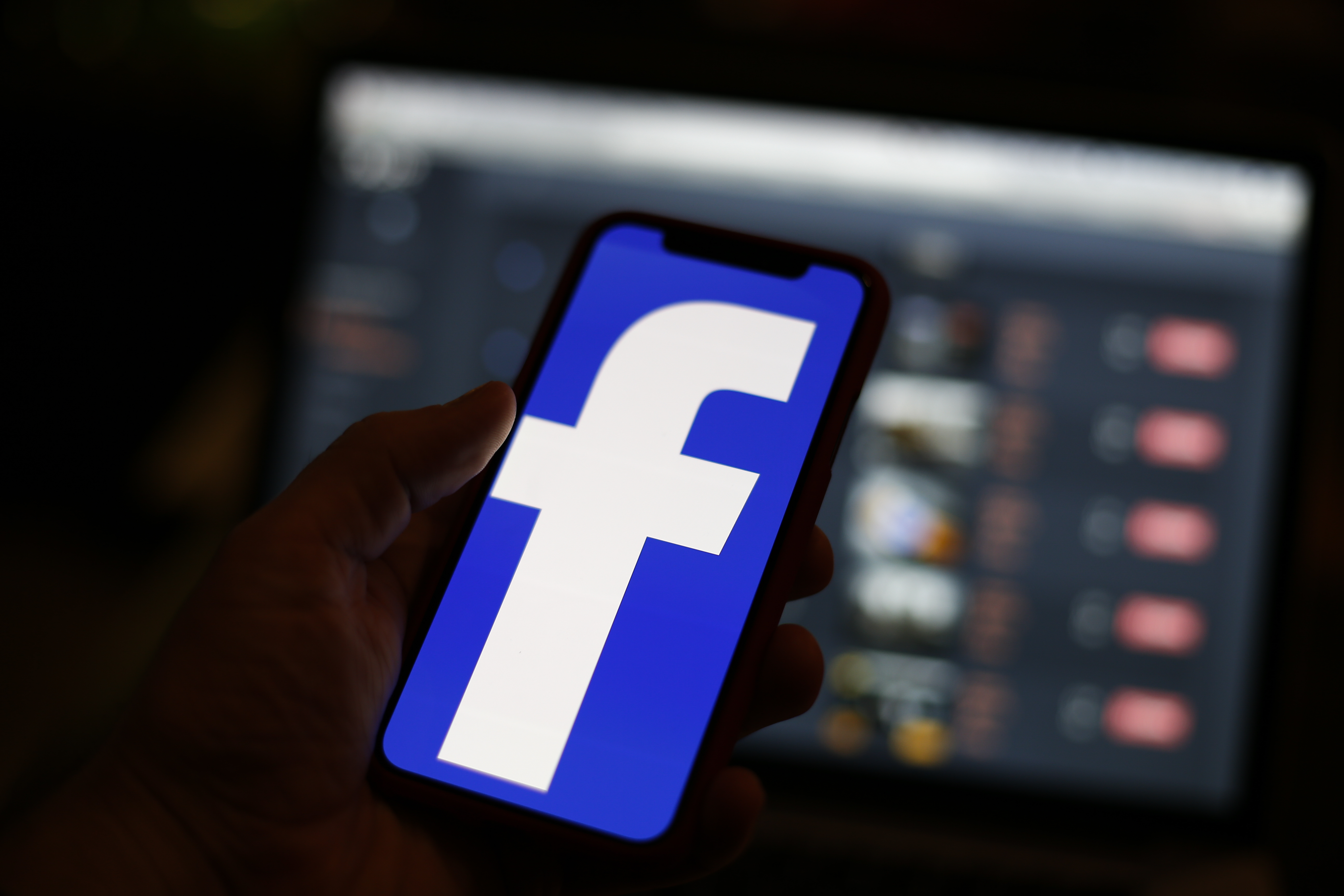 gettyimages-1079388552.jpg Cyber Saturday—Facebook’s ‘#10YearChallenge,’ Tim Cook’s Privacy Plea, Mega Password Leak