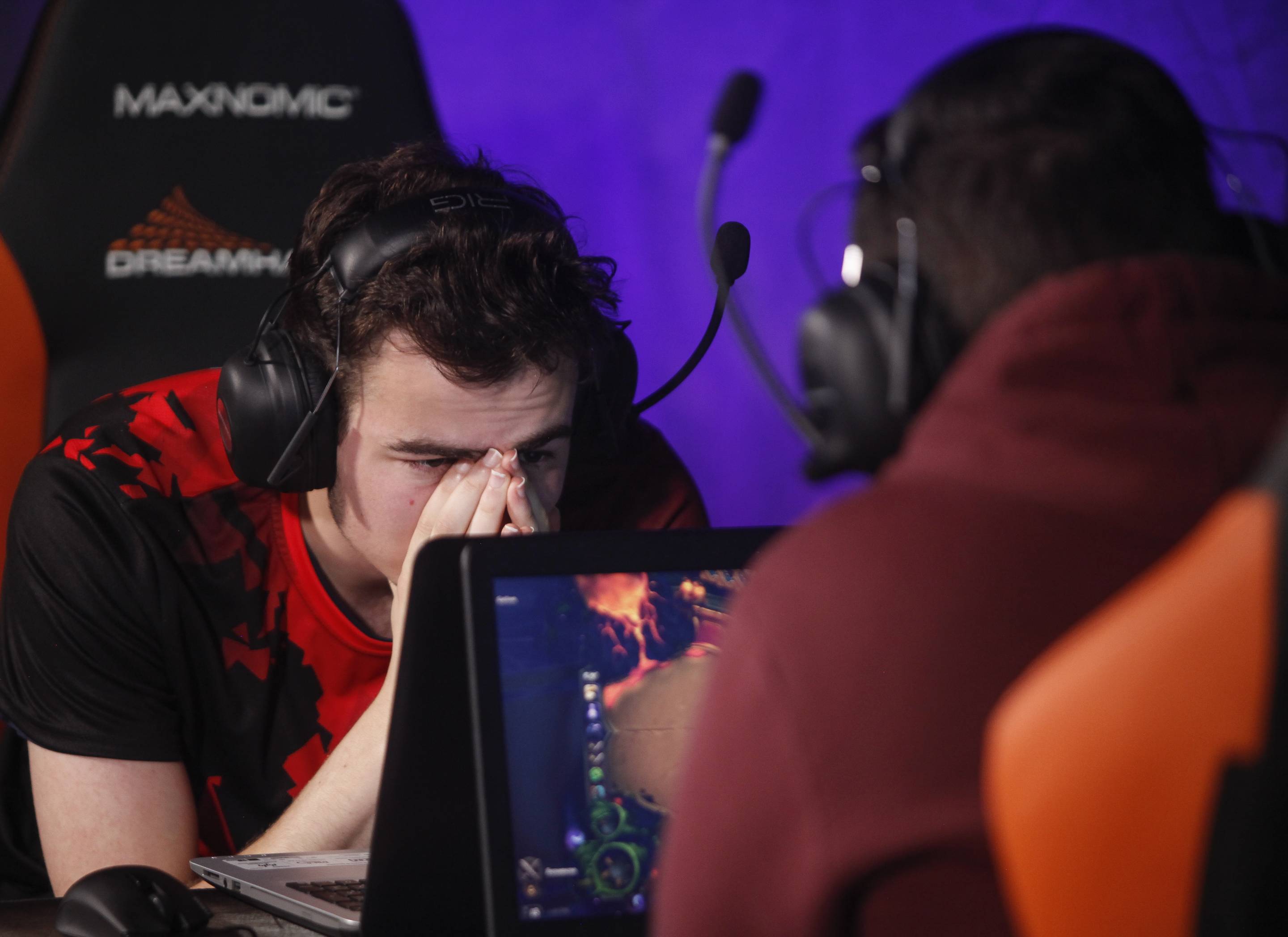 gettyimages-1068543458-e1548376217861.jpg Video Game Industry Revenue Will Take First Hit Since 1995, Veteran Analyst Predicts