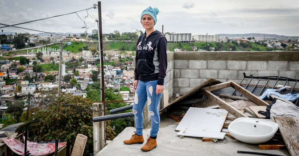 17asylum-facebookJumbo.jpg With Trump’s Tough Deterrents, Many Asylum Seekers on the Border are Giving Up