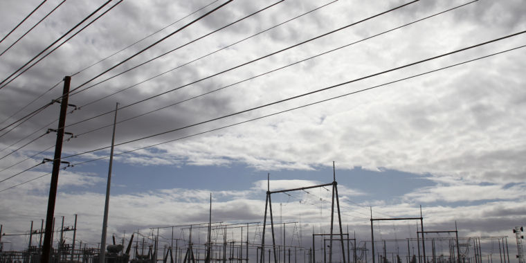 GettyImages-139503961-760x380.jpg Arizona utility reveals battery deals that give California a run for its money