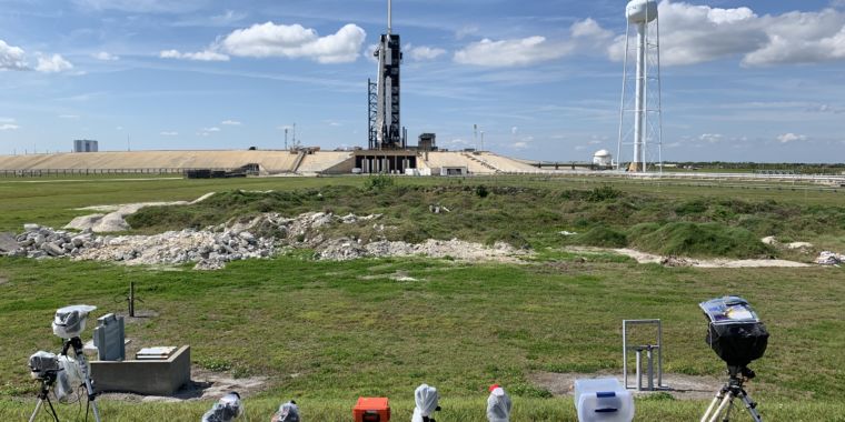 SpaceX set to launch critical Dragon demonstration mission tonight SpaceX set to launch critical Dragon demonstration mission tonight