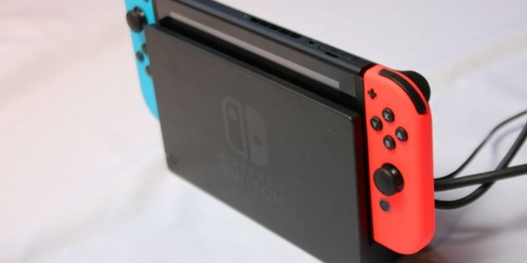 switchdock-760x380.jpg Report: Nintendo planning two new Switch models