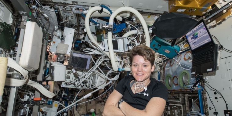 iss057e134112_large-760x380.jpg It’s unfortunate NASA canceled the all-female EVA, but it’s the right decision