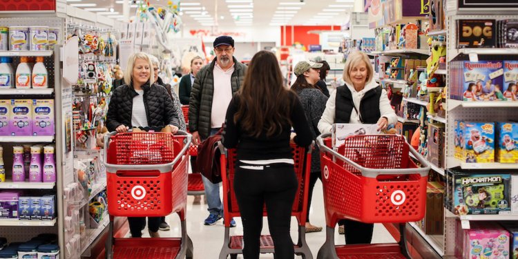 5d0549f46fc920233974ab62-750-375.jpg Target cash registers across the US are crashing, creating massive lines of frustrated customers in ‘The Great Target Outage of 2019’