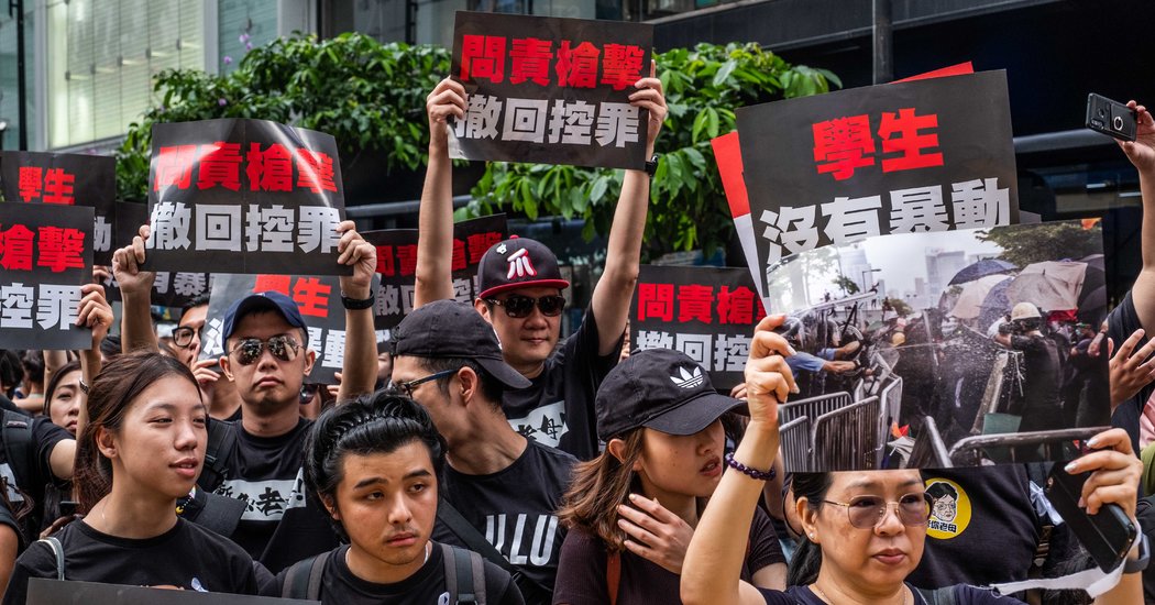 16hongkong-live-span-facebookJumbo.jpg Hong Kong Protest Live Updates: Massive Turnout Reflects Distrust of Leaders