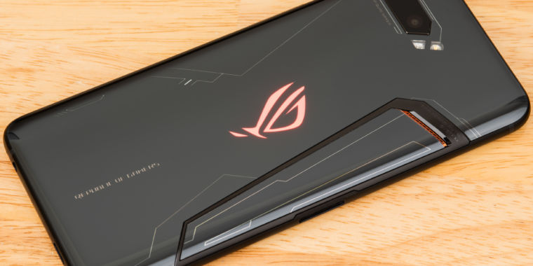 asus-rog-phone-ii-features-a-120hz-display-a-new-soc-and-a-giant-battery.jpg Asus’ ROG Phone II features a 120Hz display, a new SoC, and a giant battery