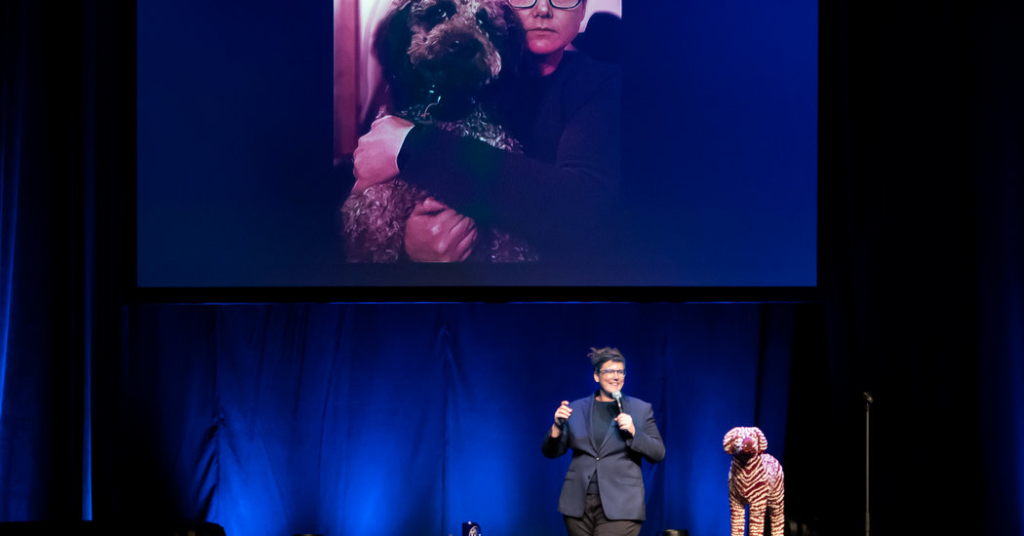Review: Is Hannah Gadsby’s ‘Douglas’ Stand-Up? Theater? Yes, Please.