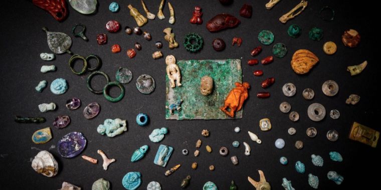 archaeologists-discovered-an-invaluable-cache-of-ritual-artifacts-at-pompeii.jpg Archaeologists discovered an invaluable cache of ritual artifacts at Pompeii