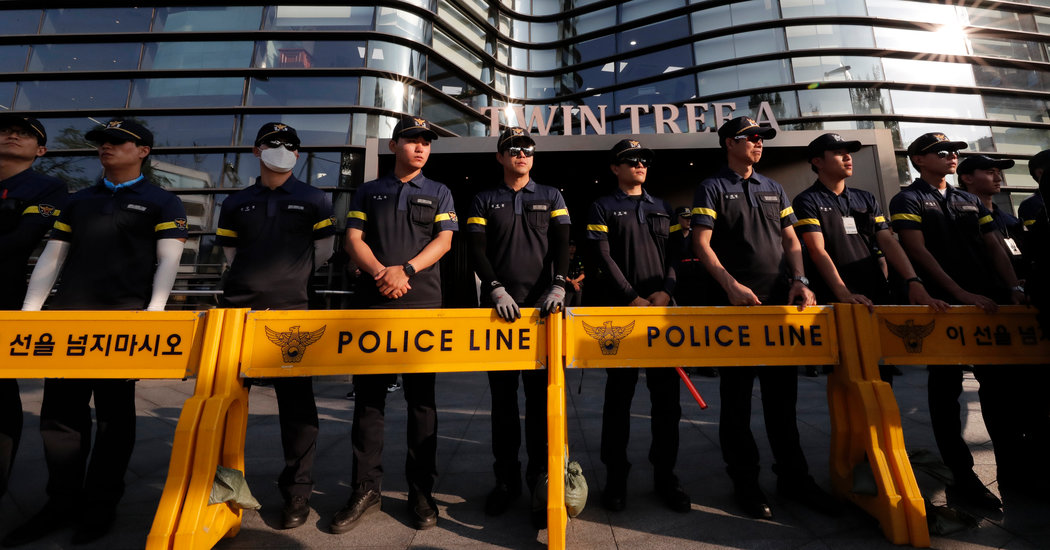 south-korea-says-it-will-scrap-intelligence-sharing-deal-with-japan.jpg South Korea Says It Will Scrap Intelligence-Sharing Deal With Japan