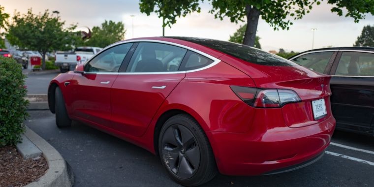 tesla-claims-new-insurance-product-will-offer-lower-prices.jpg Tesla claims new insurance product will offer lower prices