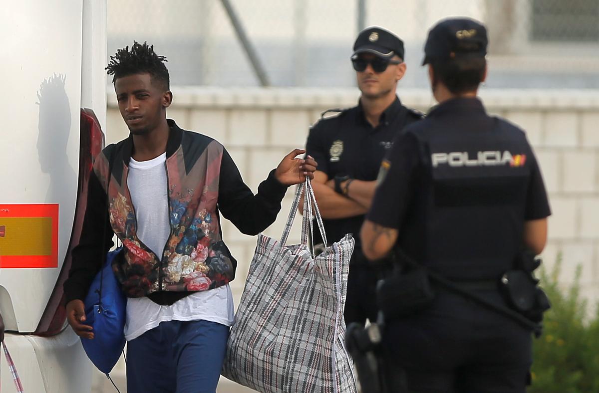 spanish-warship-with-migrants-arrives-in-spain-after-italy-row.jpg Spanish warship with migrants arrives in Spain after Italy row