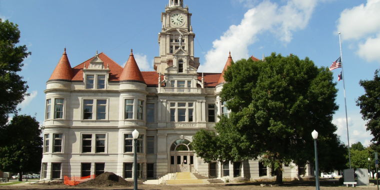 iowa-officials-claim-confusion-over-scope-led-to-arrest-of-pen-testers.jpg Iowa officials claim confusion over scope led to arrest of pen-testers