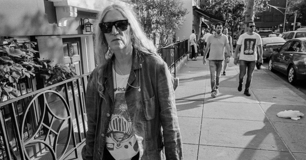 rock-star-patti-smith-making-paris-swoon.jpg Rock Star Patti Smith, Making Paris Swoon