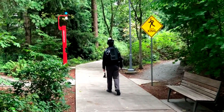 microsofts-dreamwalker-vr-turns-your-daily-commute-into-a-totally-different-one.png Microsoft’s DreamWalker VR turns your daily commute into a totally different one